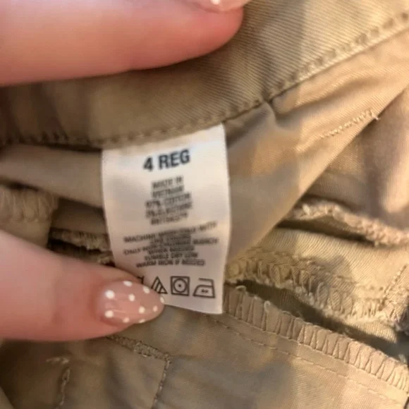 Aeropostale Classic Khaki Pants - Picture 7 of 7